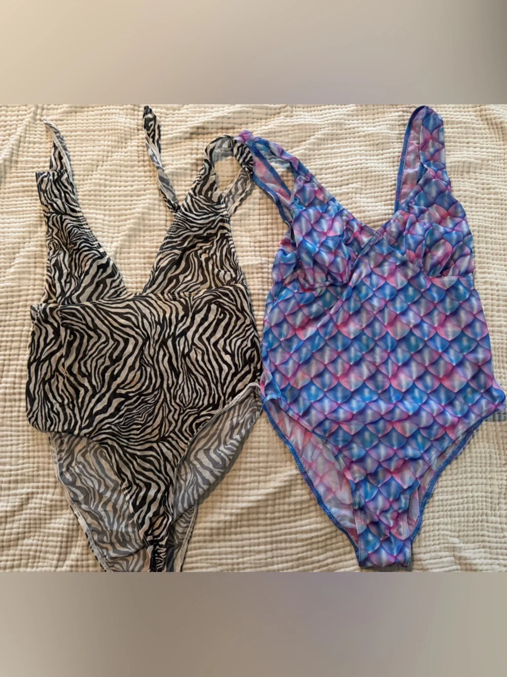 Bundle of Viral “No tan lines” Swimwear - Picture 1 of 5